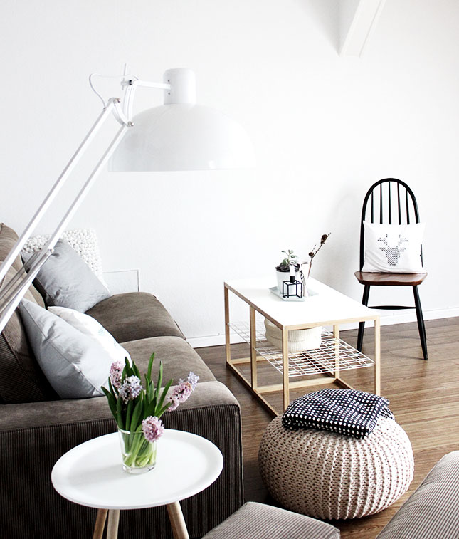 Wohnzimmer in Frühling