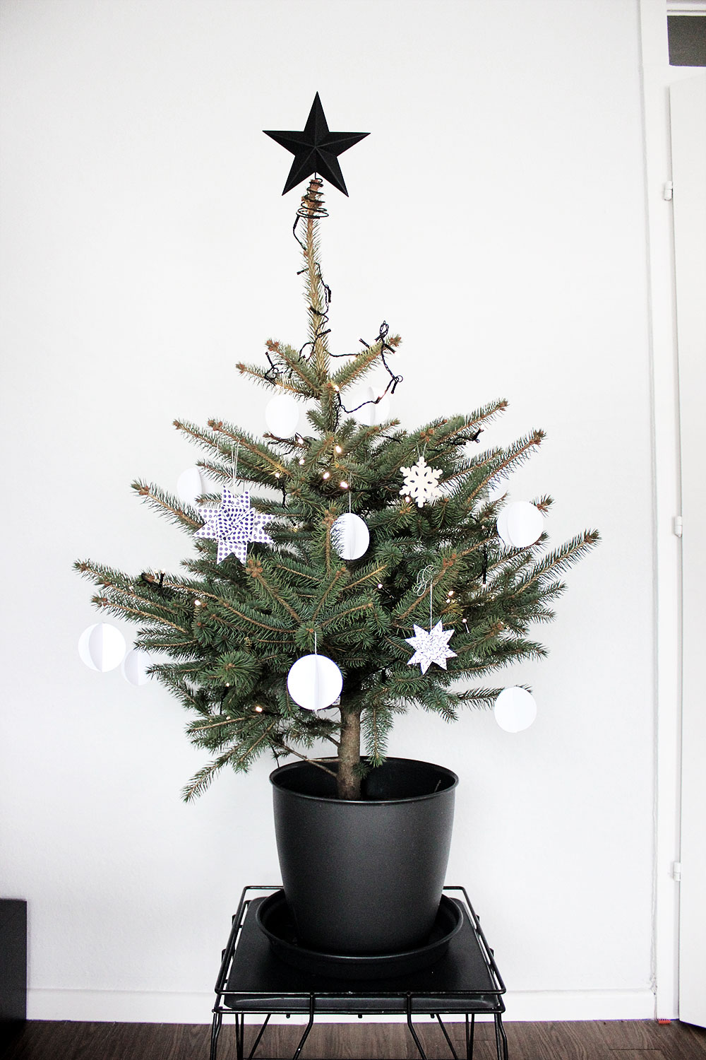Unser Weihnachtsbaum in schwarz-weiß, meine liebsten X-mas DIYs und mehr… – oh what a room