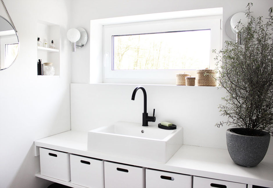 Eine Tour durch unsere Badezimmer – mit meinen geliebten schwarzen